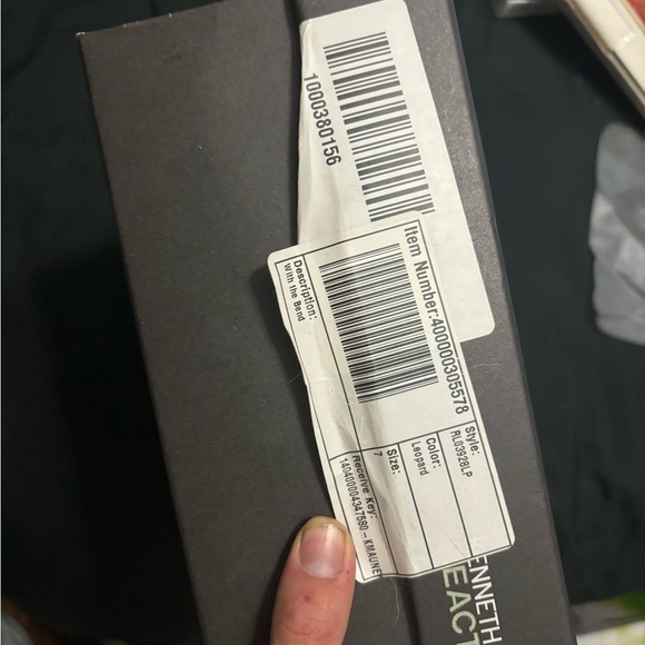 NEW WITH BOX Kenneth Cole Reaction Women’s Animal Print Peep-toe Wedge Cork 7M - Picture 16 of 16